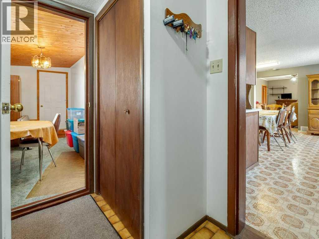 8109 16 Avenue, Coleman, Alberta T0K 0M0 - Photo 7 - A2268502