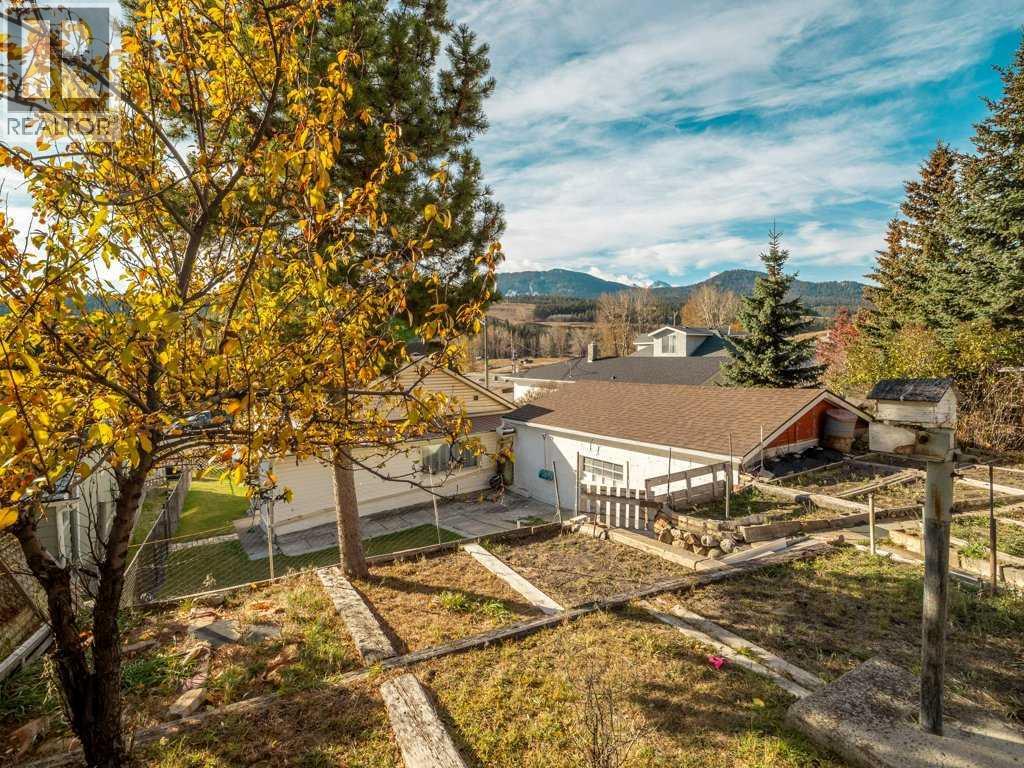 8109 16 Avenue, Coleman, Alberta T0K 0M0 - Photo 5 - A2268502