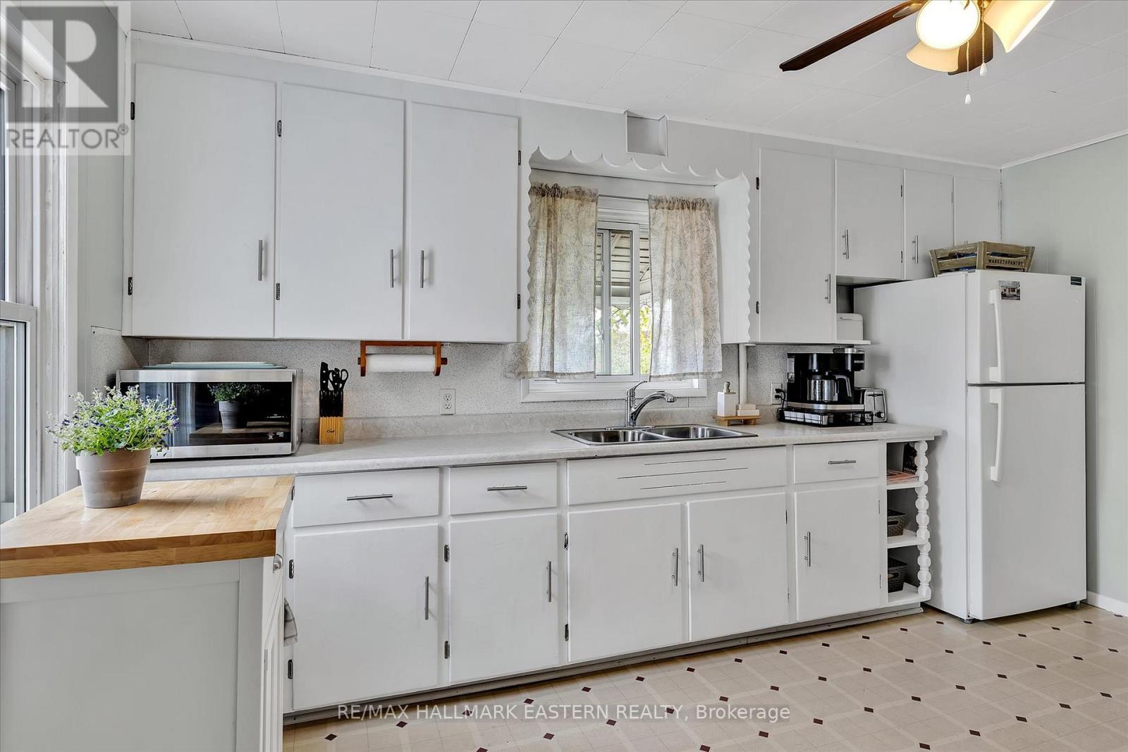 706 Monaghan Road, Peterborough, Ontario K9J 5J8 - Photo 11 - X12582614