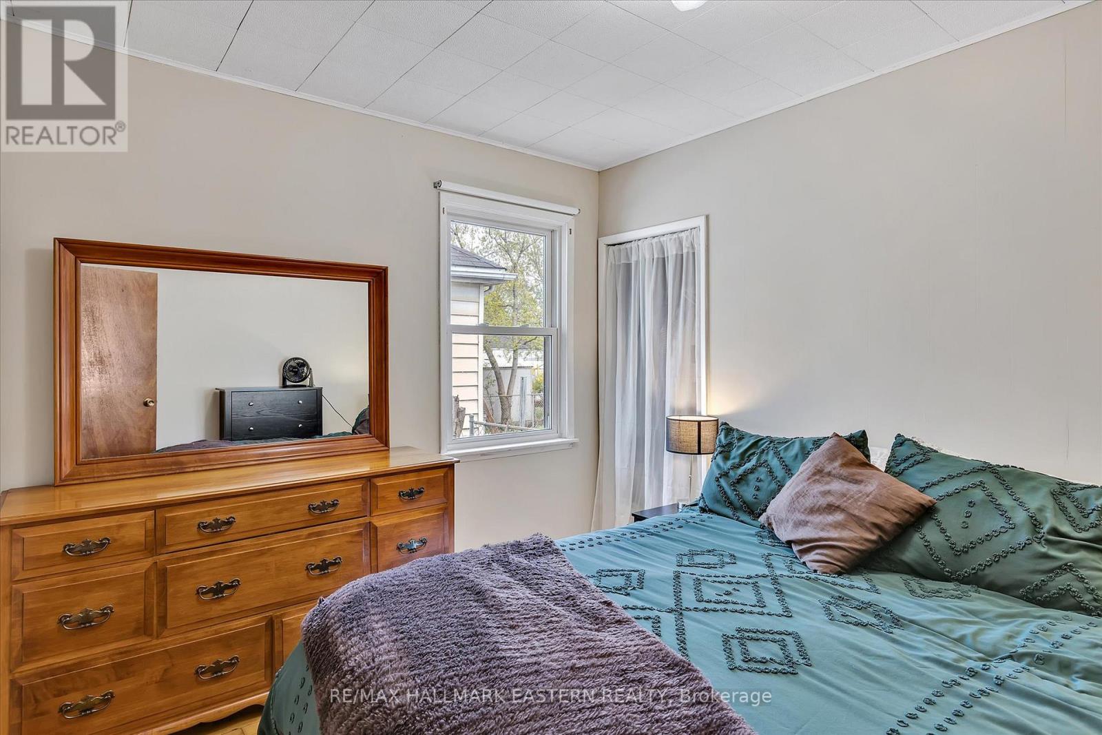 706 Monaghan Road, Peterborough, Ontario K9J 5J8 - Photo 18 - X12582614