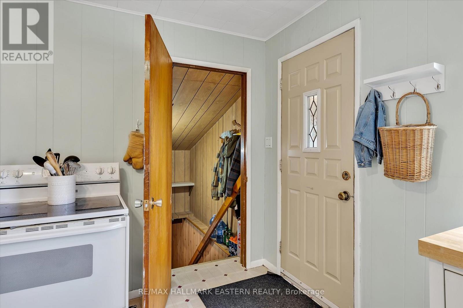 706 Monaghan Road, Peterborough, Ontario K9J 5J8 - Photo 27 - X12582614