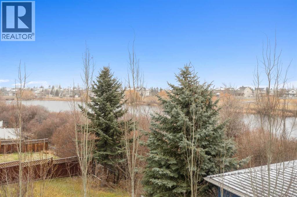 206 Bridlecreek Green Sw, Calgary, Alberta  T2Y 3N9 - Photo 25 - A2270560