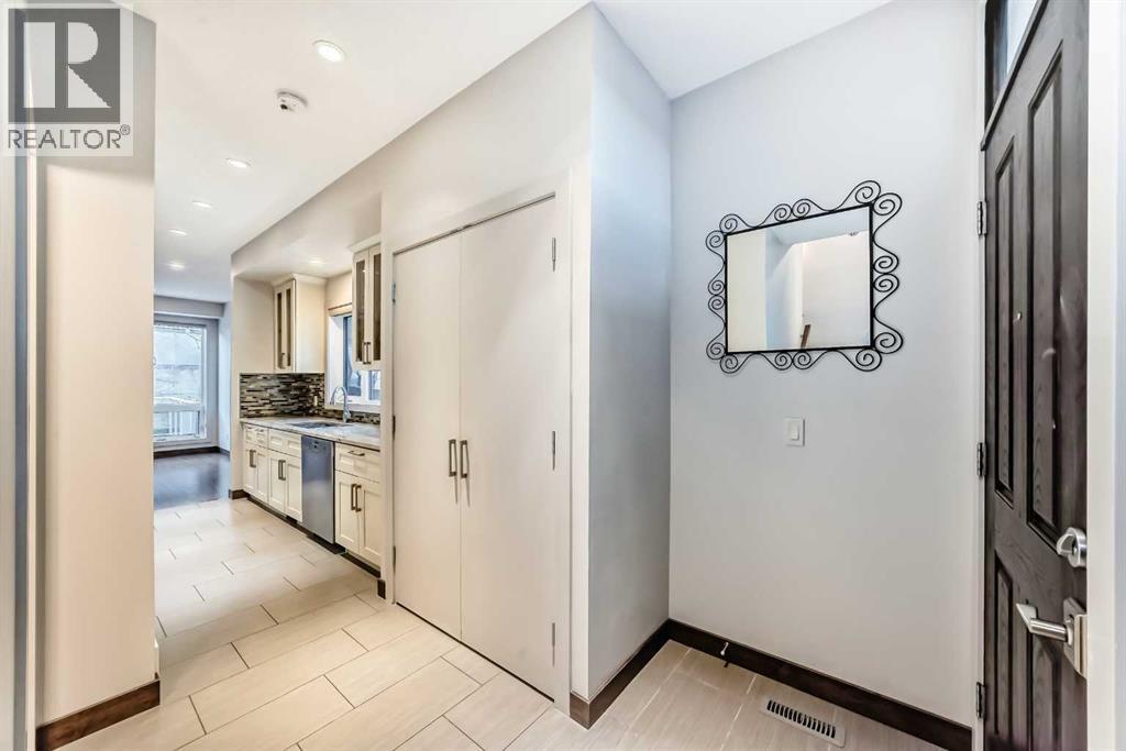 3825 1 Street Ne, Calgary, Alberta  T2E 3E1 - Photo 3 - A2272227