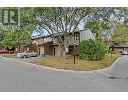 4 - 8 CHISHOLM COURT, Ottawa, Ontario