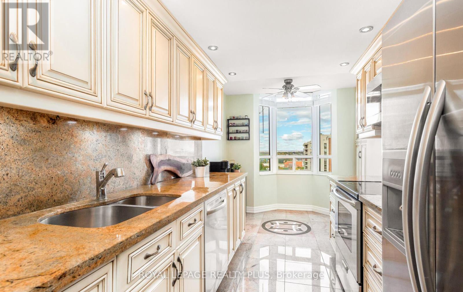 Ph8 - 5 Lisa Street, Brampton, Ontario  L6T 4T4 - Photo 11 - W12582332