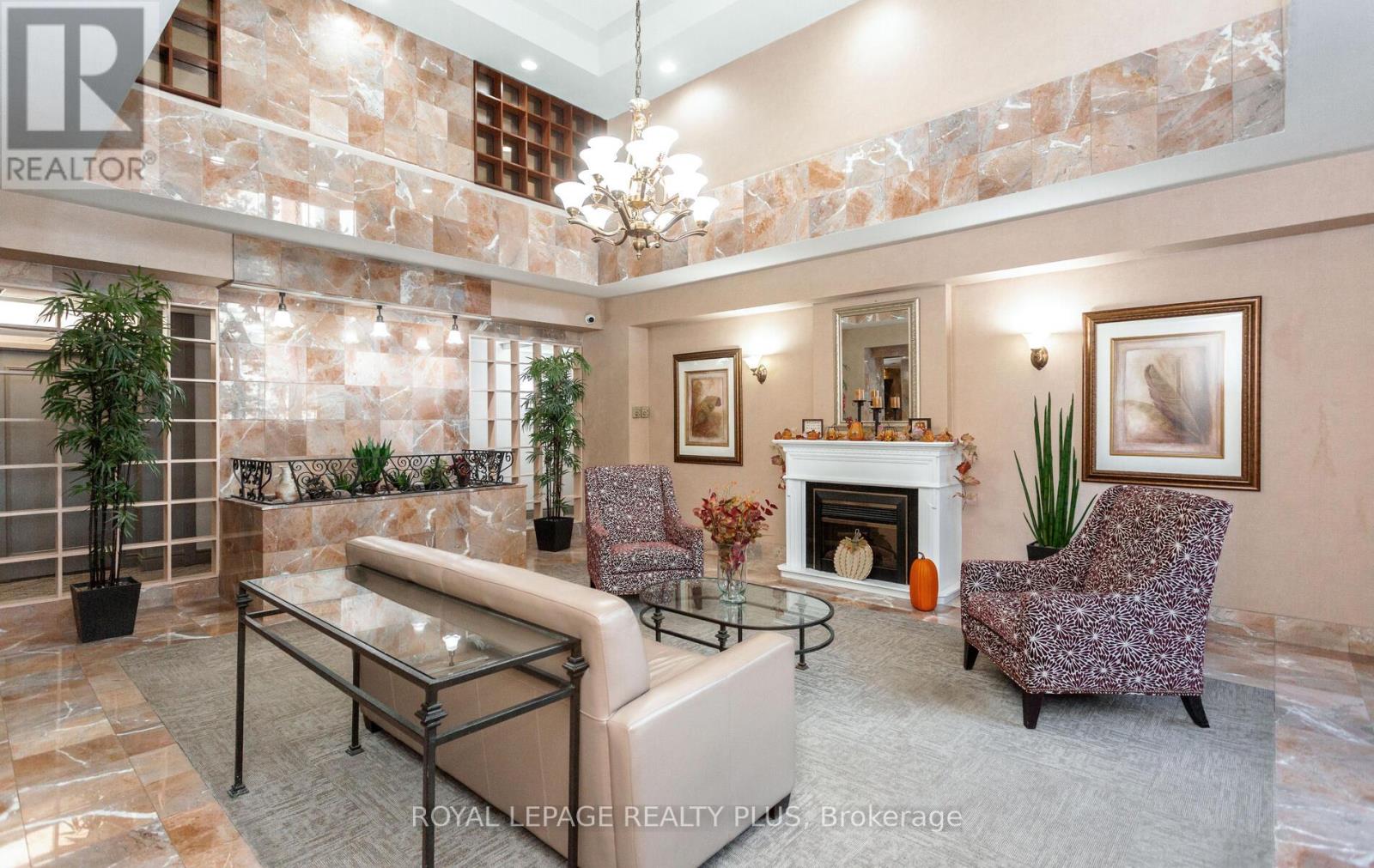 Ph8 - 5 Lisa Street, Brampton, Ontario  L6T 4T4 - Photo 3 - W12582332