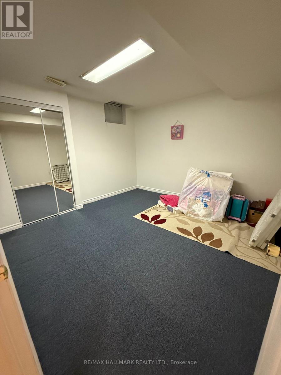 Bsmt - 5923 Sidmouth Street, Mississauga, Ontario  L5V 2Z3 - Photo 7 - W12582336