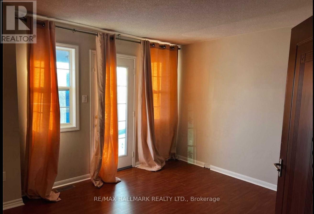 Main Level - 5923 Sidmouth Street, Mississauga, Ontario  L5V 2Z3 - Photo 15 - W12582380