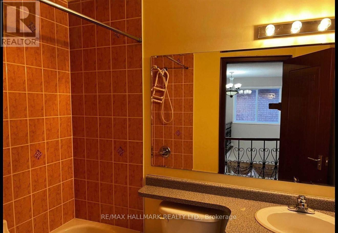 Main Level - 5923 Sidmouth Street, Mississauga, Ontario  L5V 2Z3 - Photo 16 - W12582380