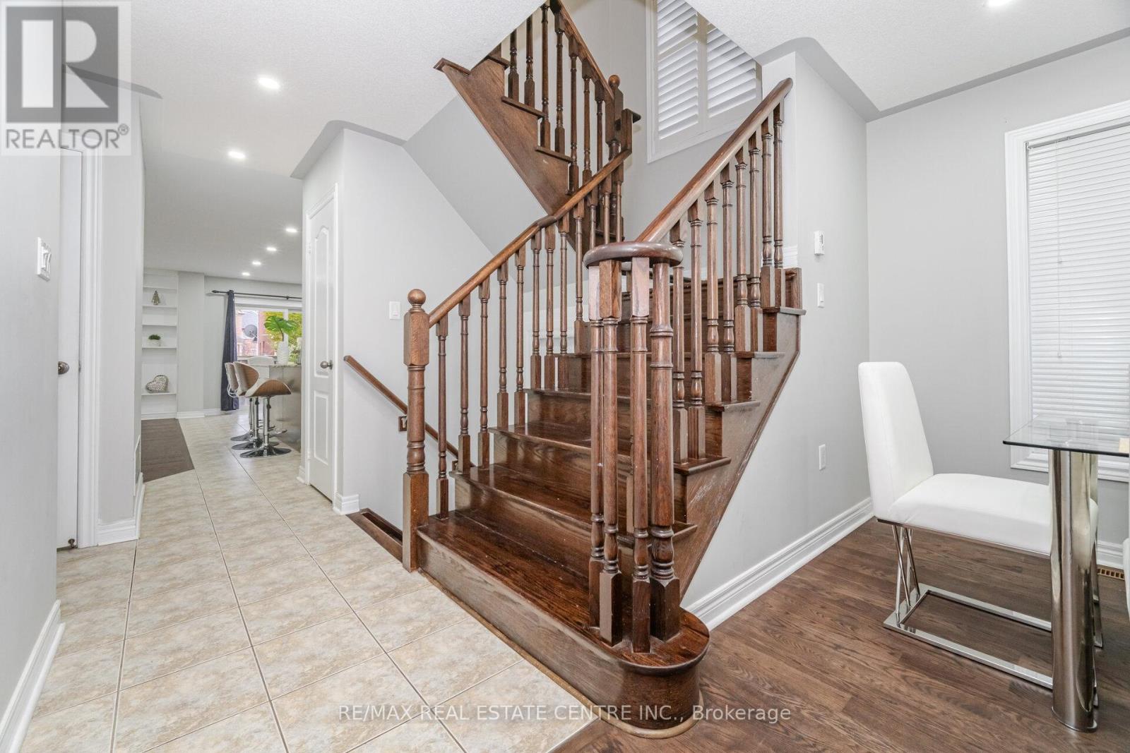 Upper - 236 Giddings Crescent, Milton, Ontario  L9T 7A7 - Photo 23 - W12582418