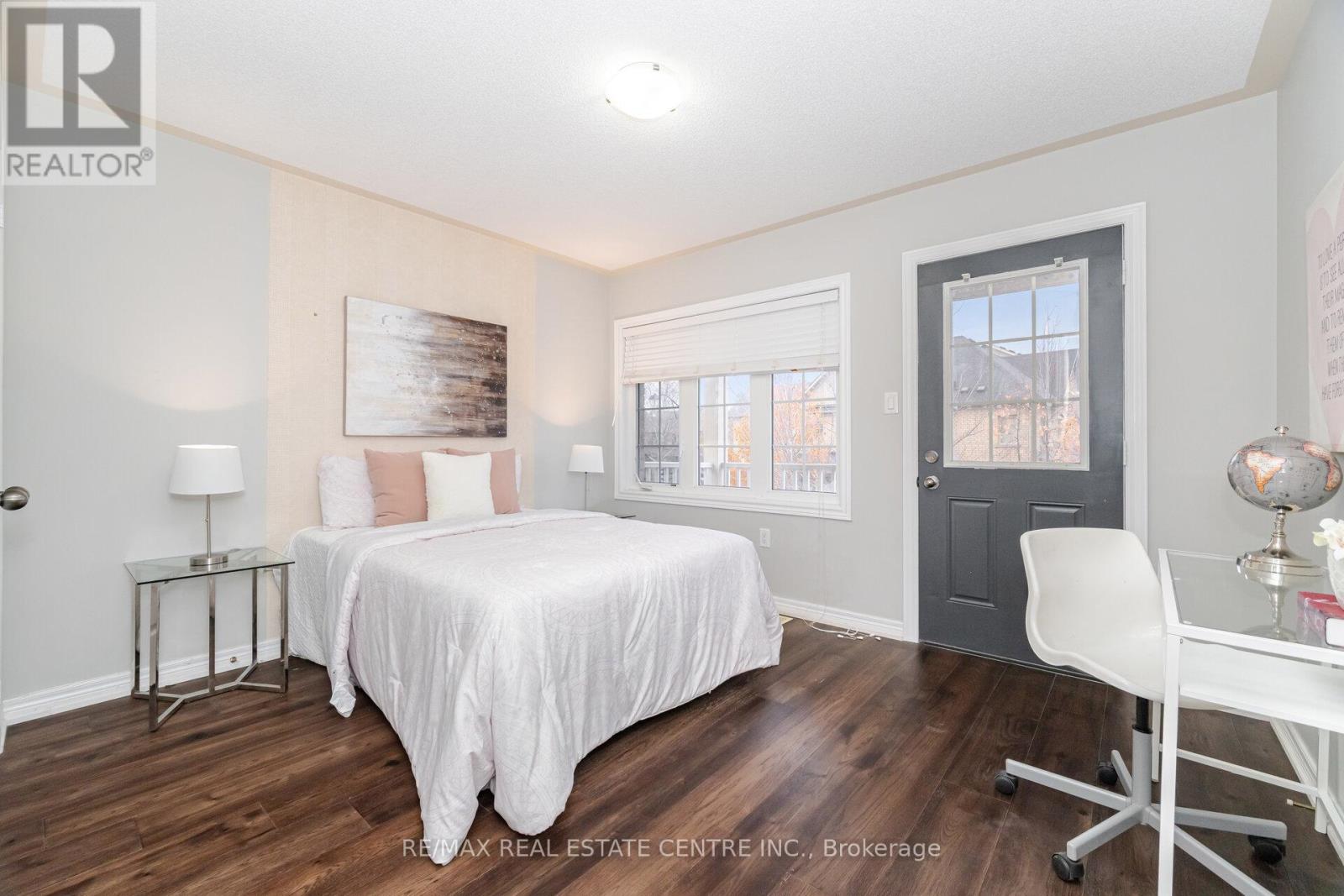 Upper - 236 Giddings Crescent, Milton, Ontario  L9T 7A7 - Photo 33 - W12582418