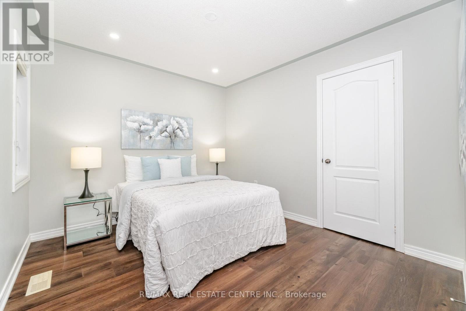 Upper - 236 Giddings Crescent, Milton, Ontario  L9T 7A7 - Photo 39 - W12582418