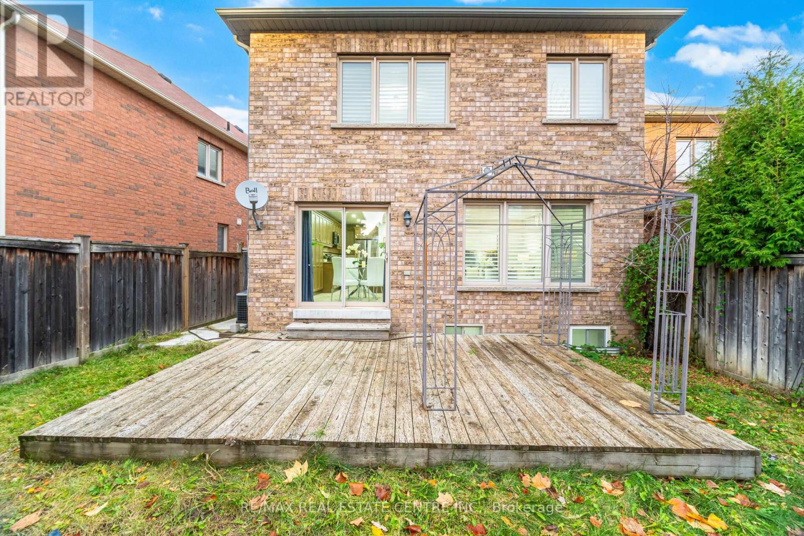 Upper - 236 Giddings Crescent, Milton, Ontario  L9T 7A7 - Photo 45 - W12582418