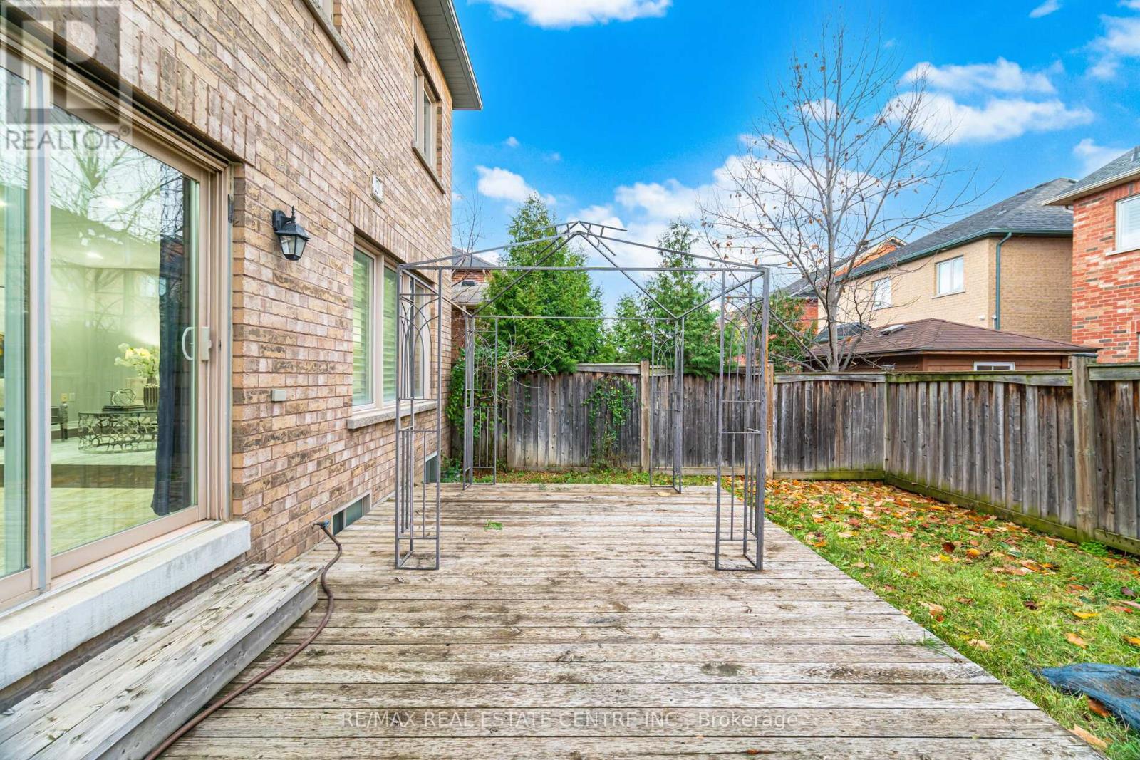 Upper - 236 Giddings Crescent, Milton, Ontario  L9T 7A7 - Photo 46 - W12582418