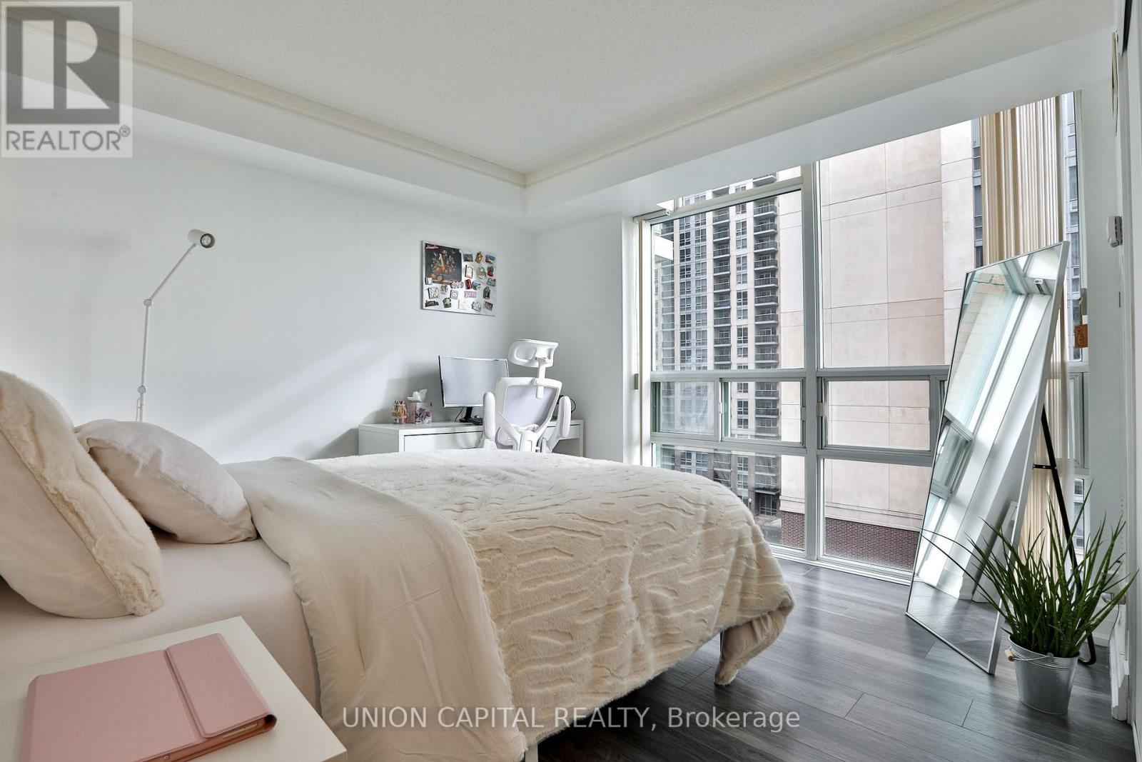 708 - 9 Michael Power Place, Toronto, Ontario  M9A 0A5 - Photo 23 - W12582444