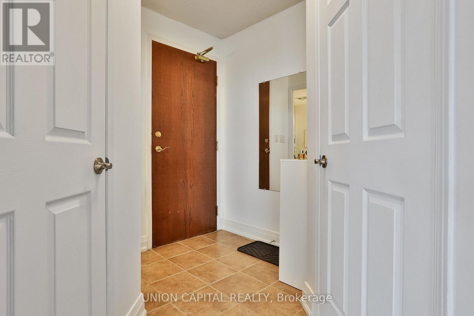 708 - 9 Michael Power Place, Toronto, Ontario  M9A 0A5 - Photo 3 - W12582444