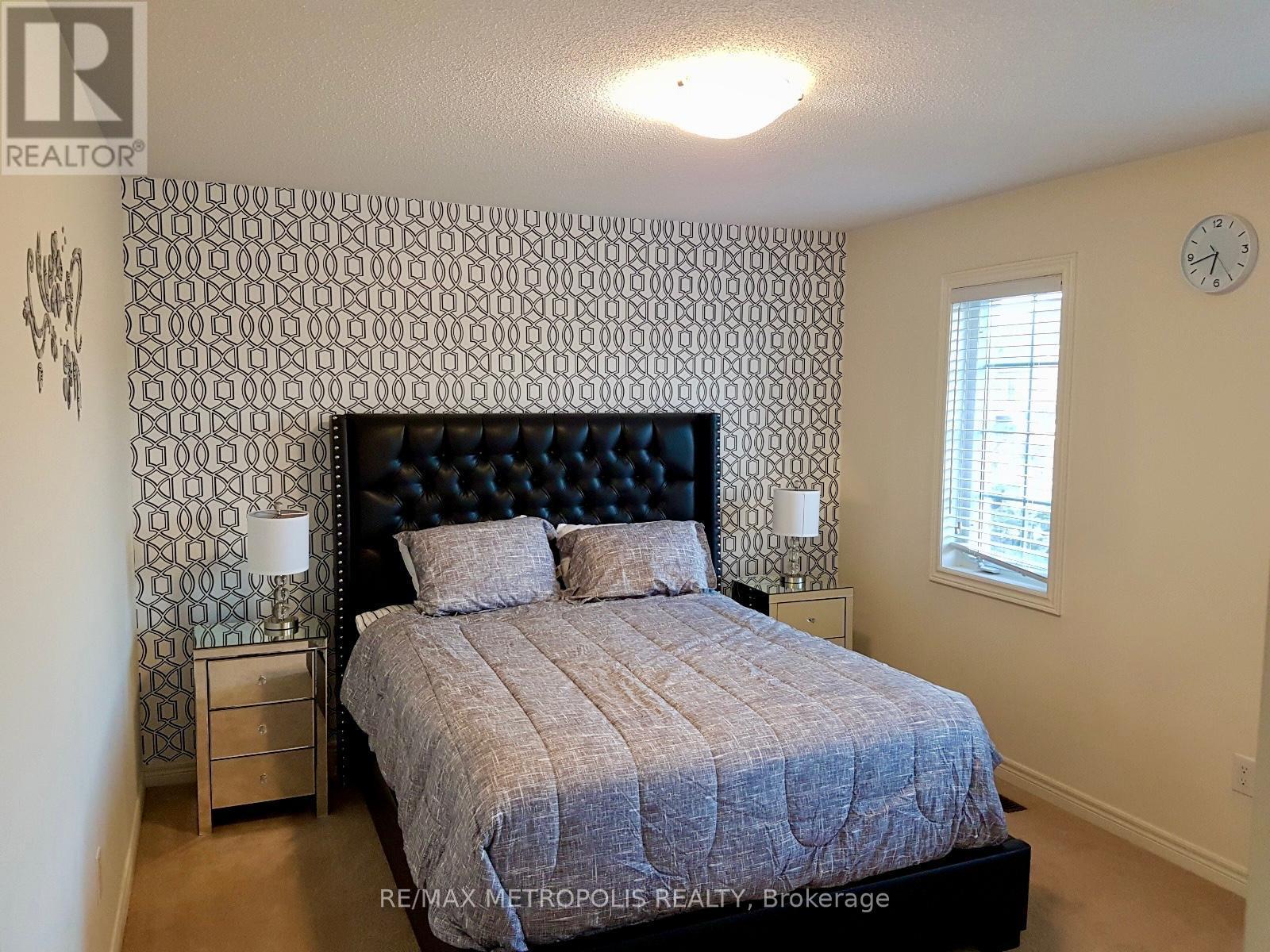 Main - 4 Kerrigan Drive, Brampton, Ontario  L6R 0S4 - Photo 10 - W12582460