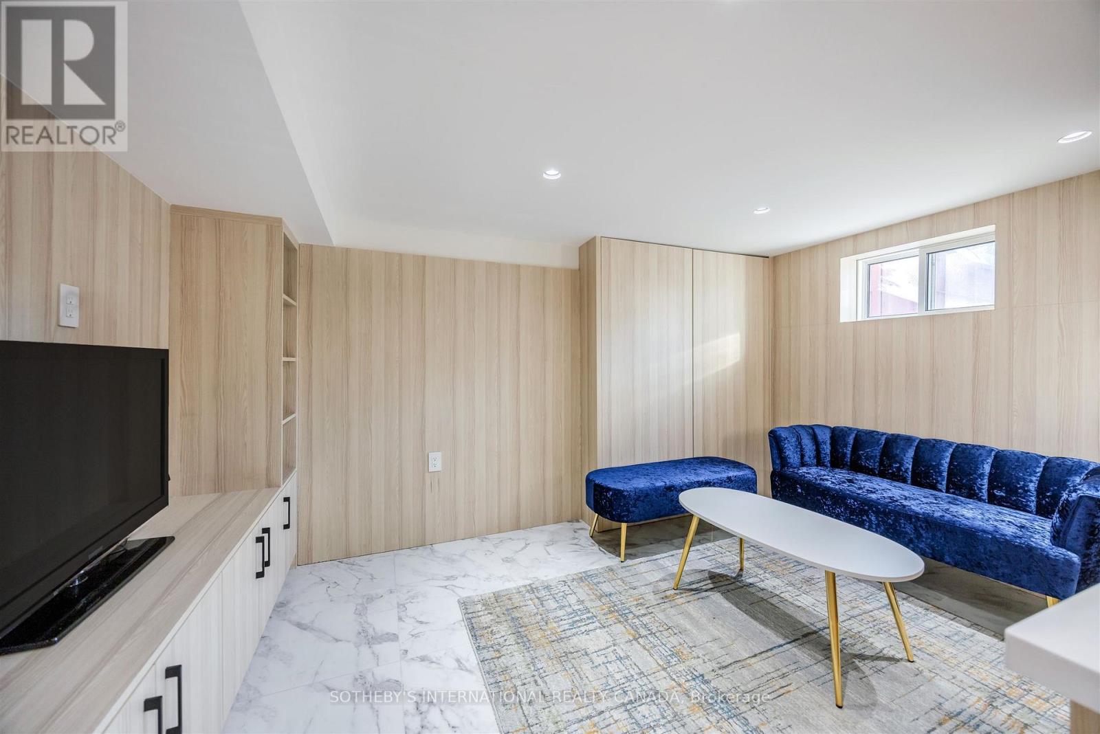 43 Riverview Heights, Toronto, Ontario M9P 2N3 - Photo 31 - W12582474