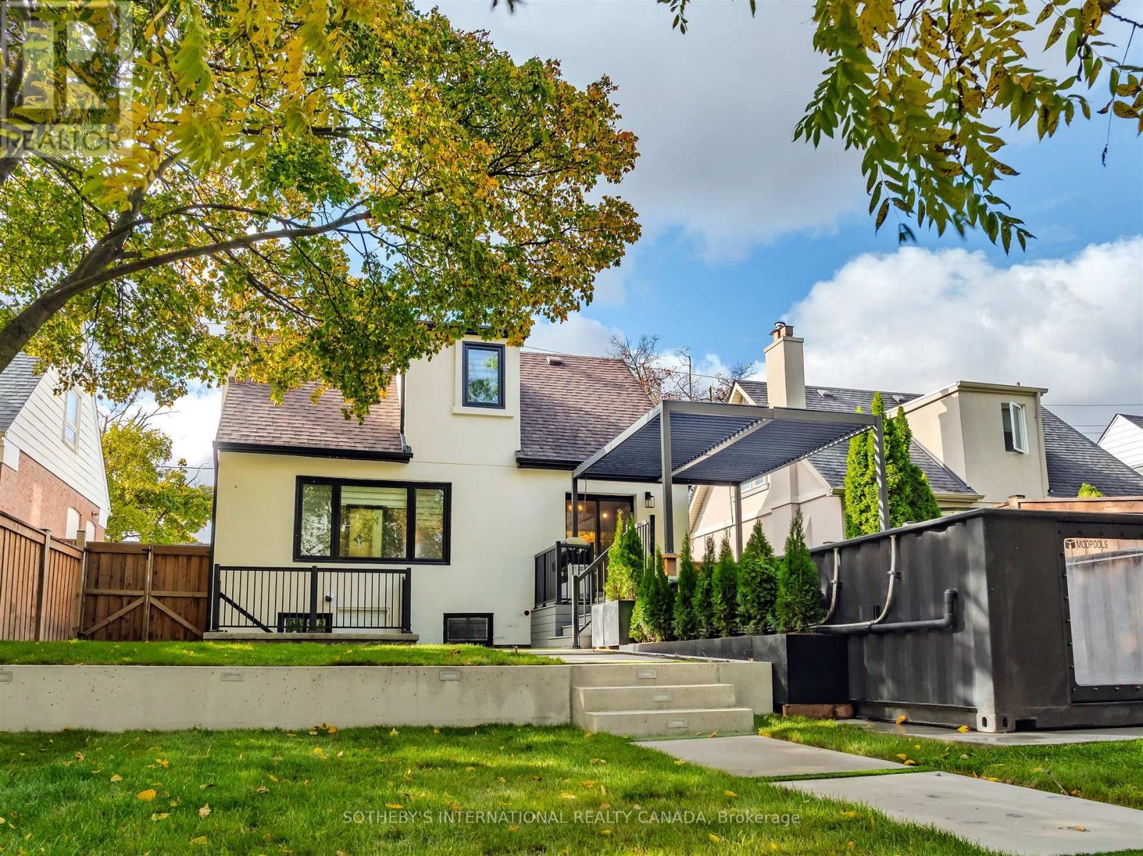 43 Riverview Heights, Toronto, Ontario M9P 2N3 - Photo 48 - W12582474