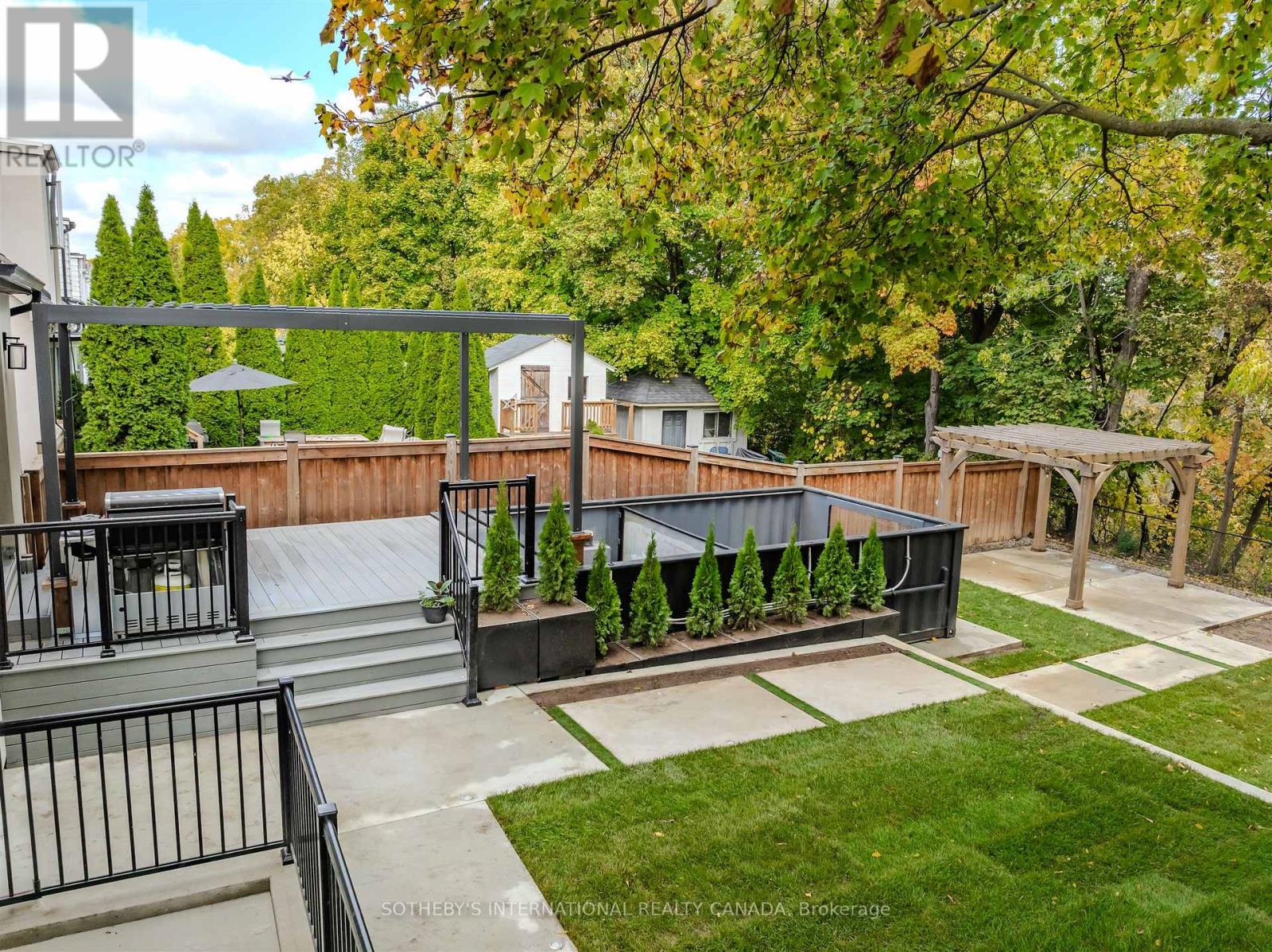 43 Riverview Heights, Toronto, Ontario M9P 2N3 - Photo 50 - W12582474