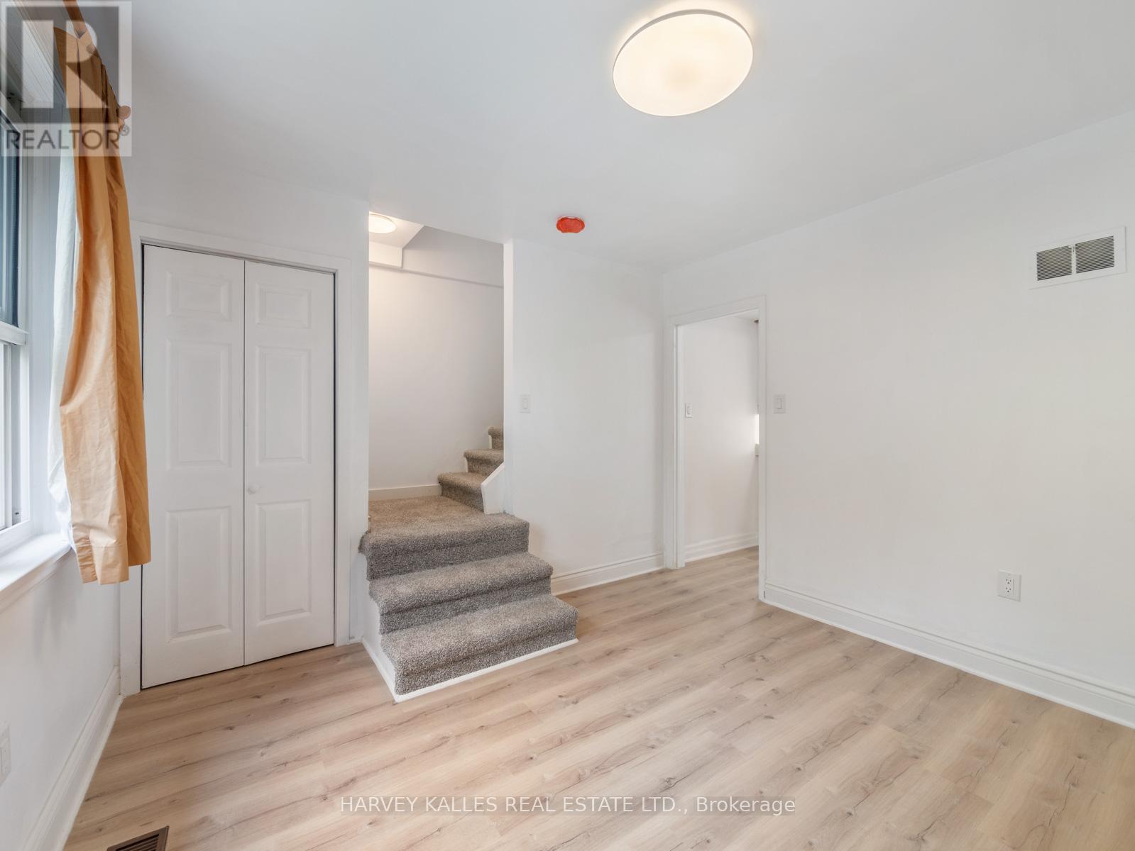 12 Gibson Avenue, Toronto, Ontario  M9V 2S6 - Photo 13 - W12582486
