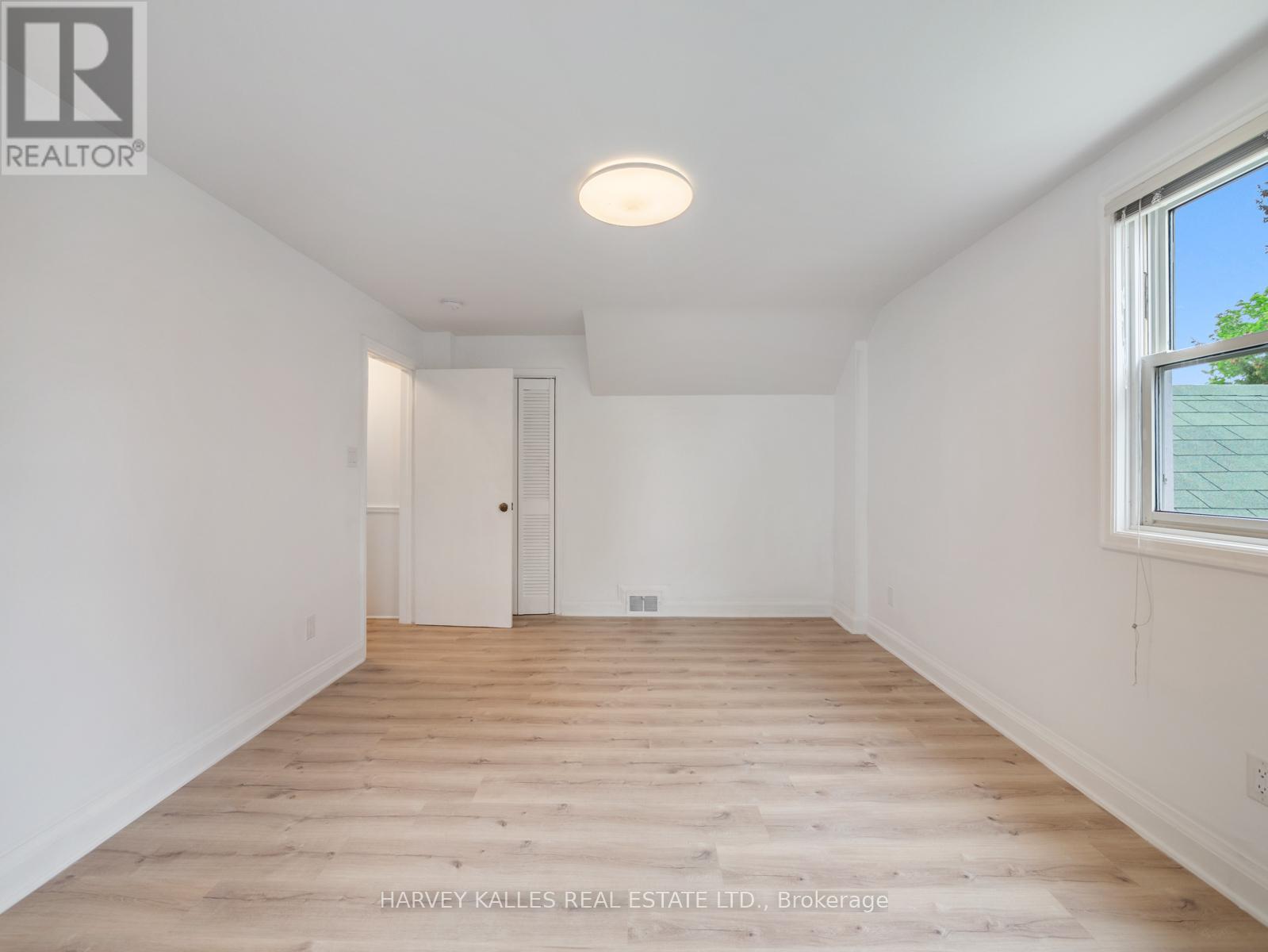 12 Gibson Avenue, Toronto, Ontario  M9V 2S6 - Photo 17 - W12582486