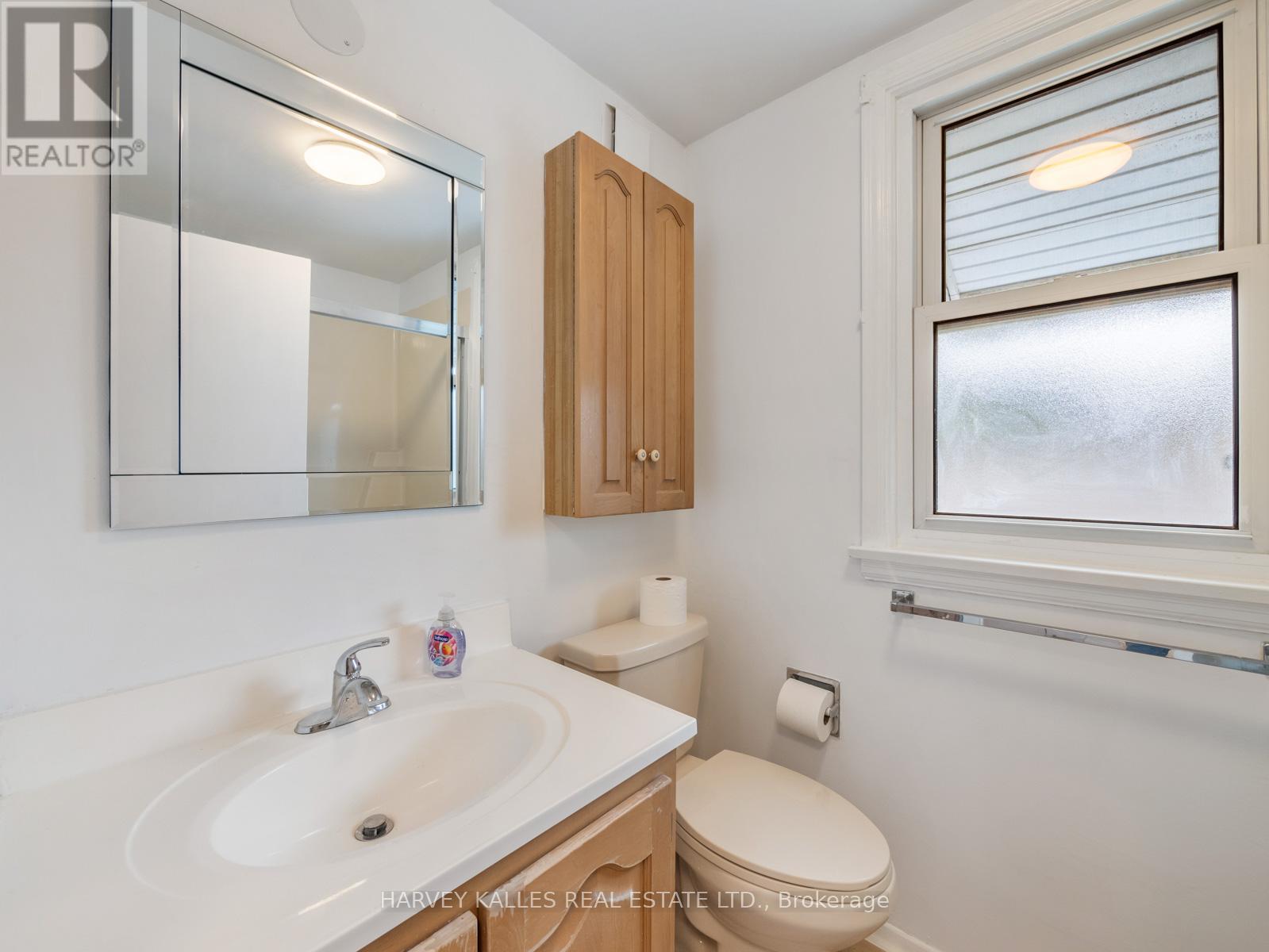 12 Gibson Avenue, Toronto, Ontario  M9V 2S6 - Photo 18 - W12582486