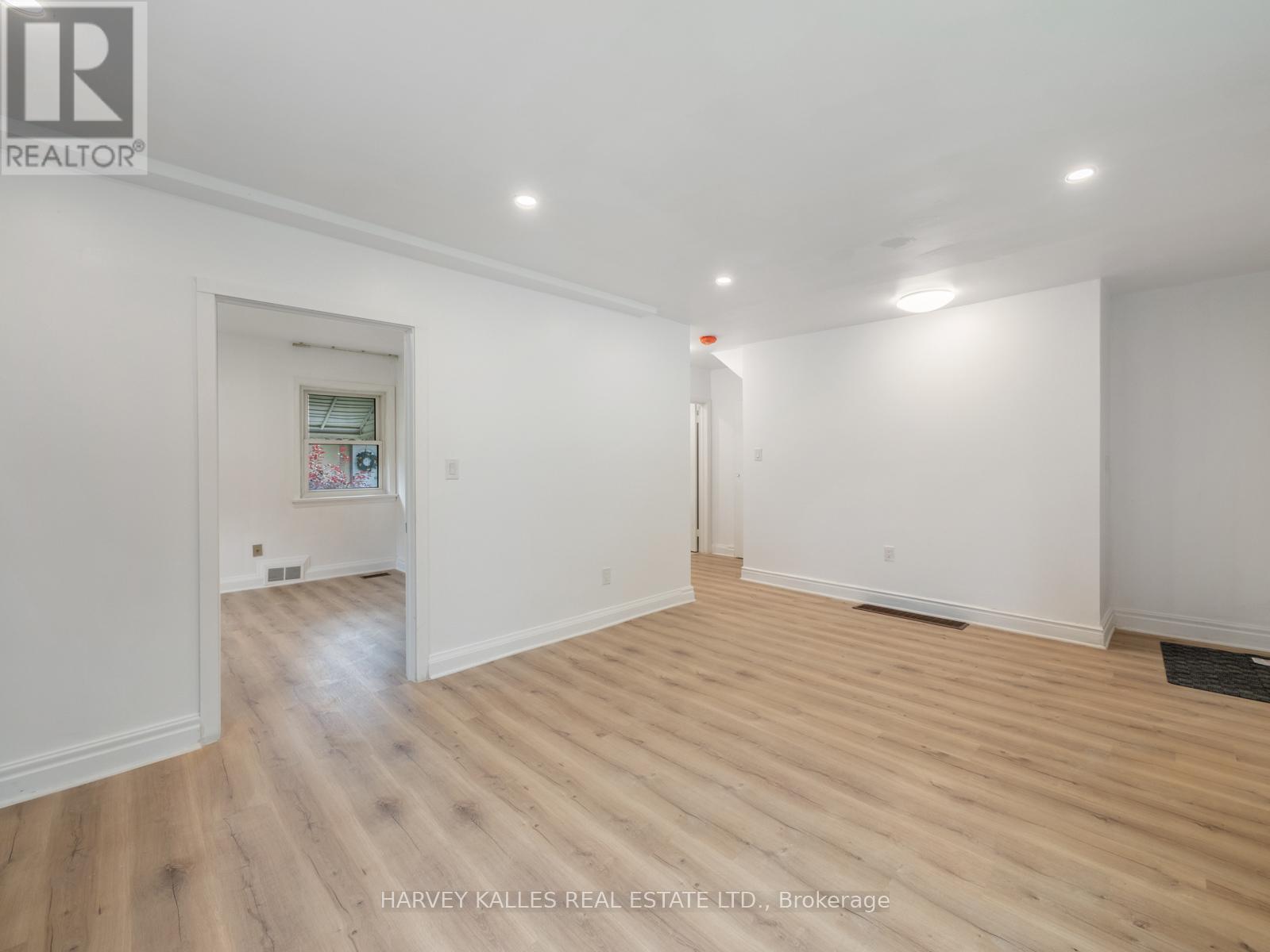 12 Gibson Avenue, Toronto, Ontario  M9V 2S6 - Photo 25 - W12582486