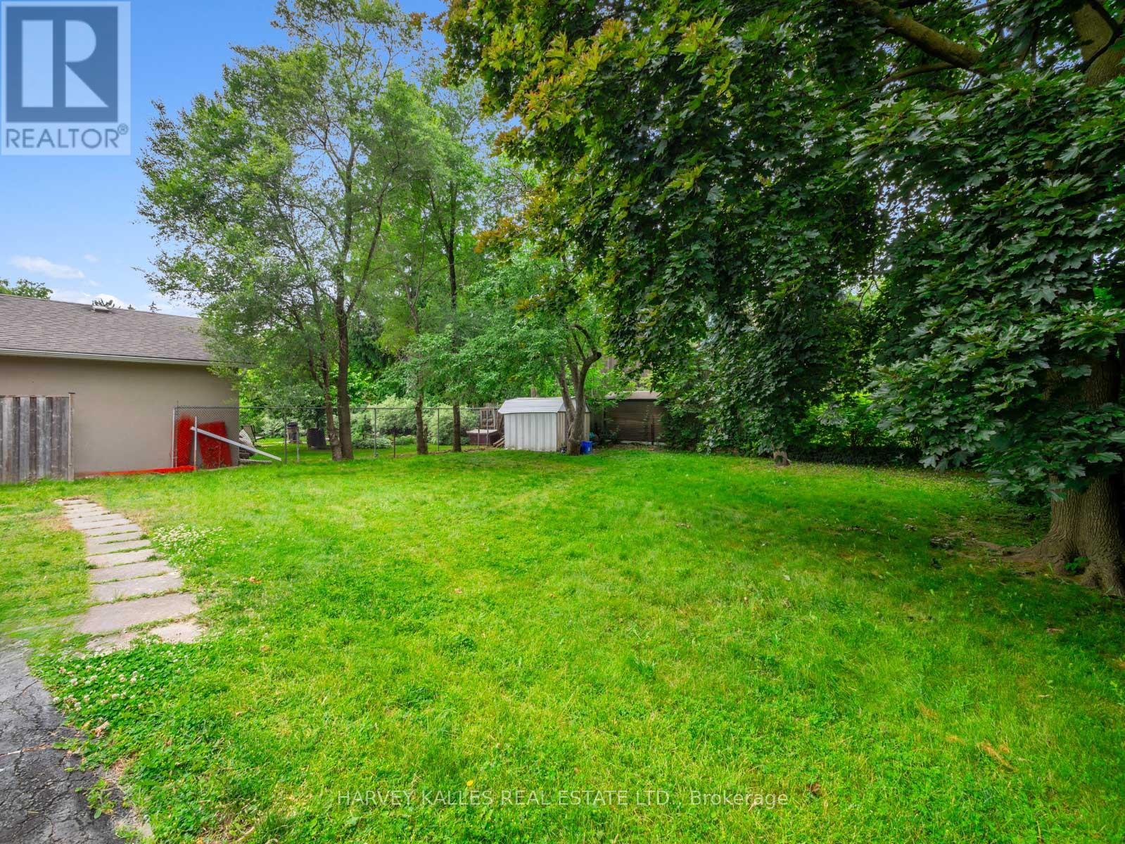 12 Gibson Avenue, Toronto, Ontario  M9V 2S6 - Photo 40 - W12582486