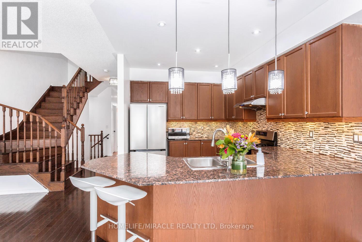 58 - 745 Farmstead Drive, Milton, Ontario  L9T 8B2 - Photo 18 - W12582494