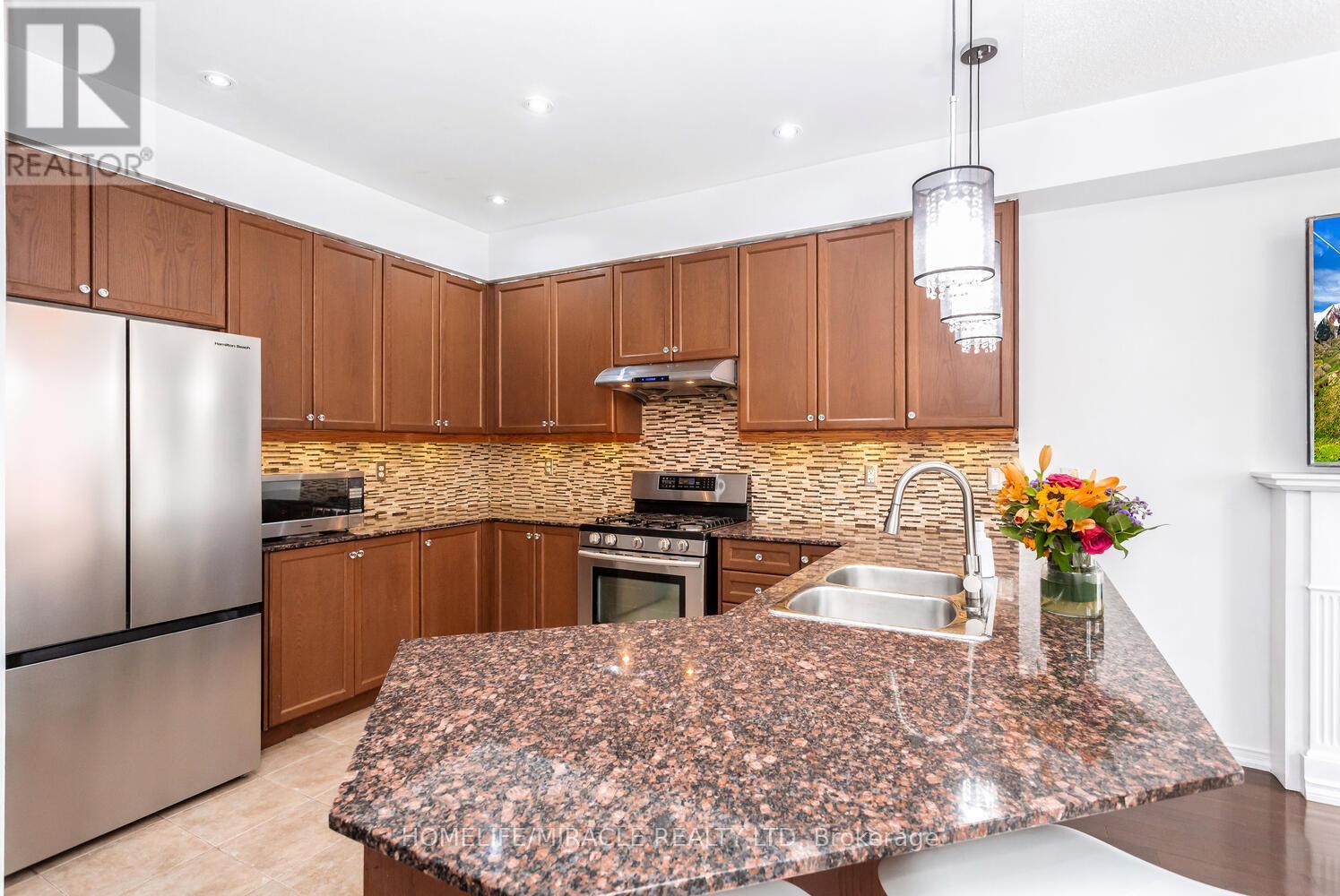 58 - 745 Farmstead Drive, Milton, Ontario  L9T 8B2 - Photo 19 - W12582494