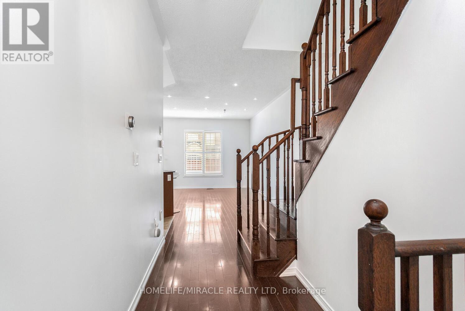 58 - 745 Farmstead Drive, Milton, Ontario  L9T 8B2 - Photo 4 - W12582494