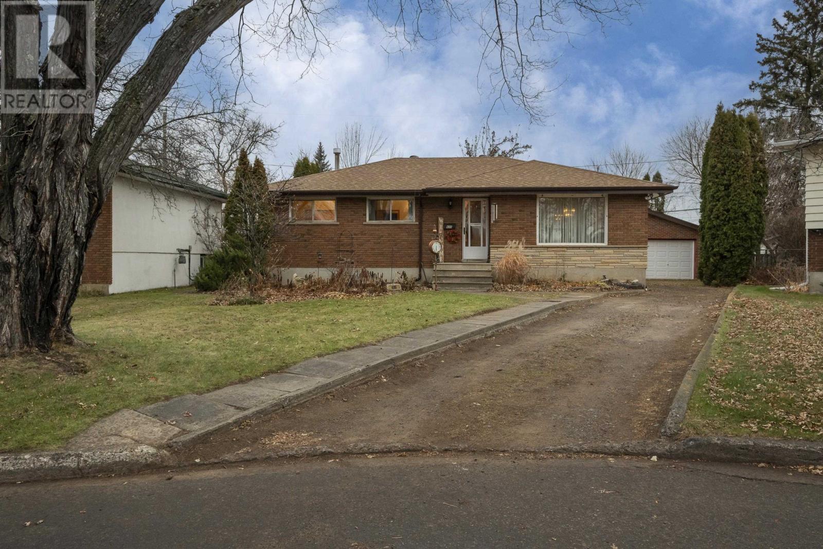 435 Amethyst Cres, Thunder Bay, Ontario  P7C 1T3 - Photo 1 - TB253567