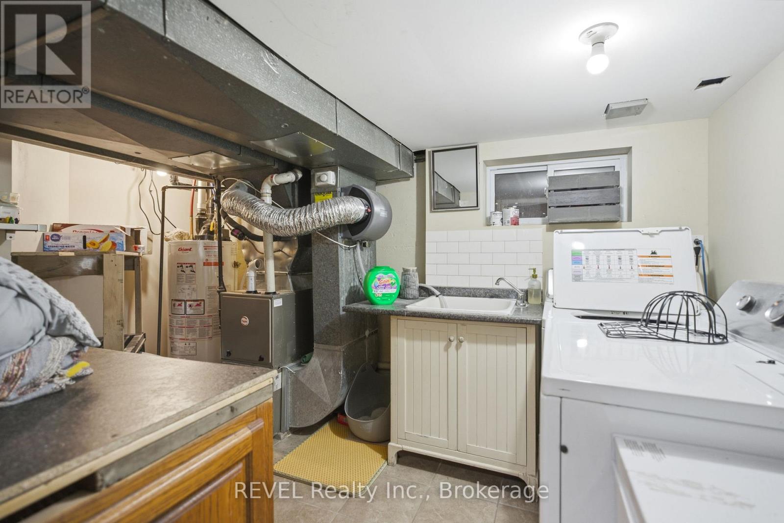 11 Facer Street, St. Catharines (Facer), Ontario  L2M 5H1 - Photo 26 - X12582628