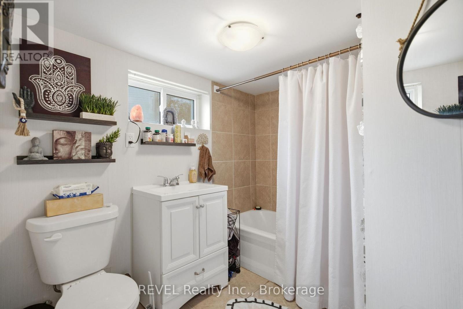 11 Facer Street, St. Catharines (Facer), Ontario  L2M 5H1 - Photo 27 - X12582628