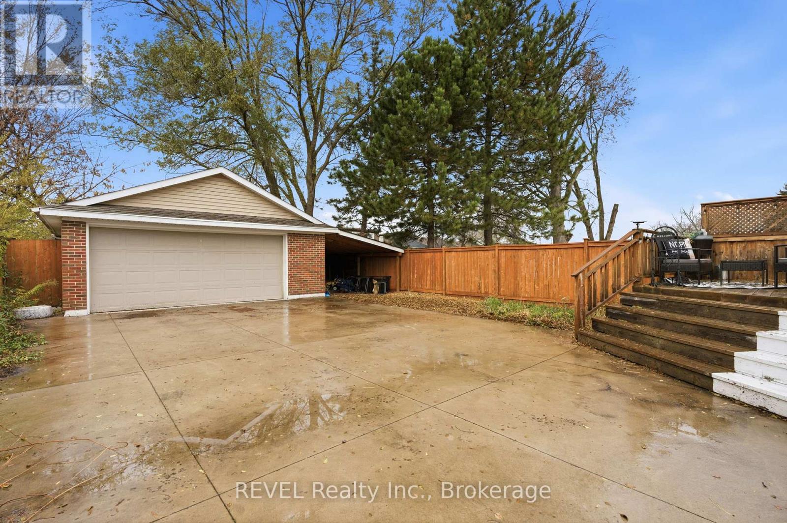 11 Facer Street, St. Catharines (Facer), Ontario  L2M 5H1 - Photo 28 - X12582628