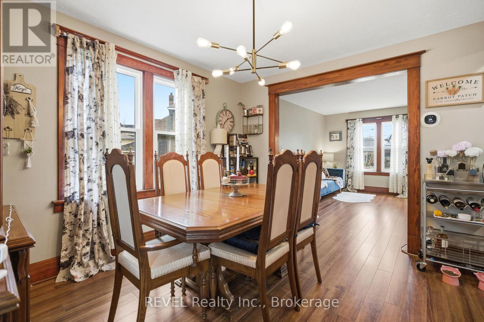 11 Facer Street, St. Catharines, Ontario  L2M 5H1 - Photo 9 - X12582628