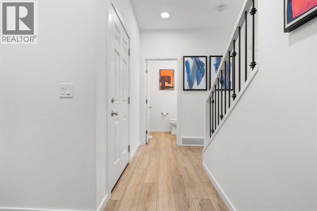 175 Creekstone Way Sw, Calgary, Alberta  T2X 4P9 - Photo 9 - A2272939