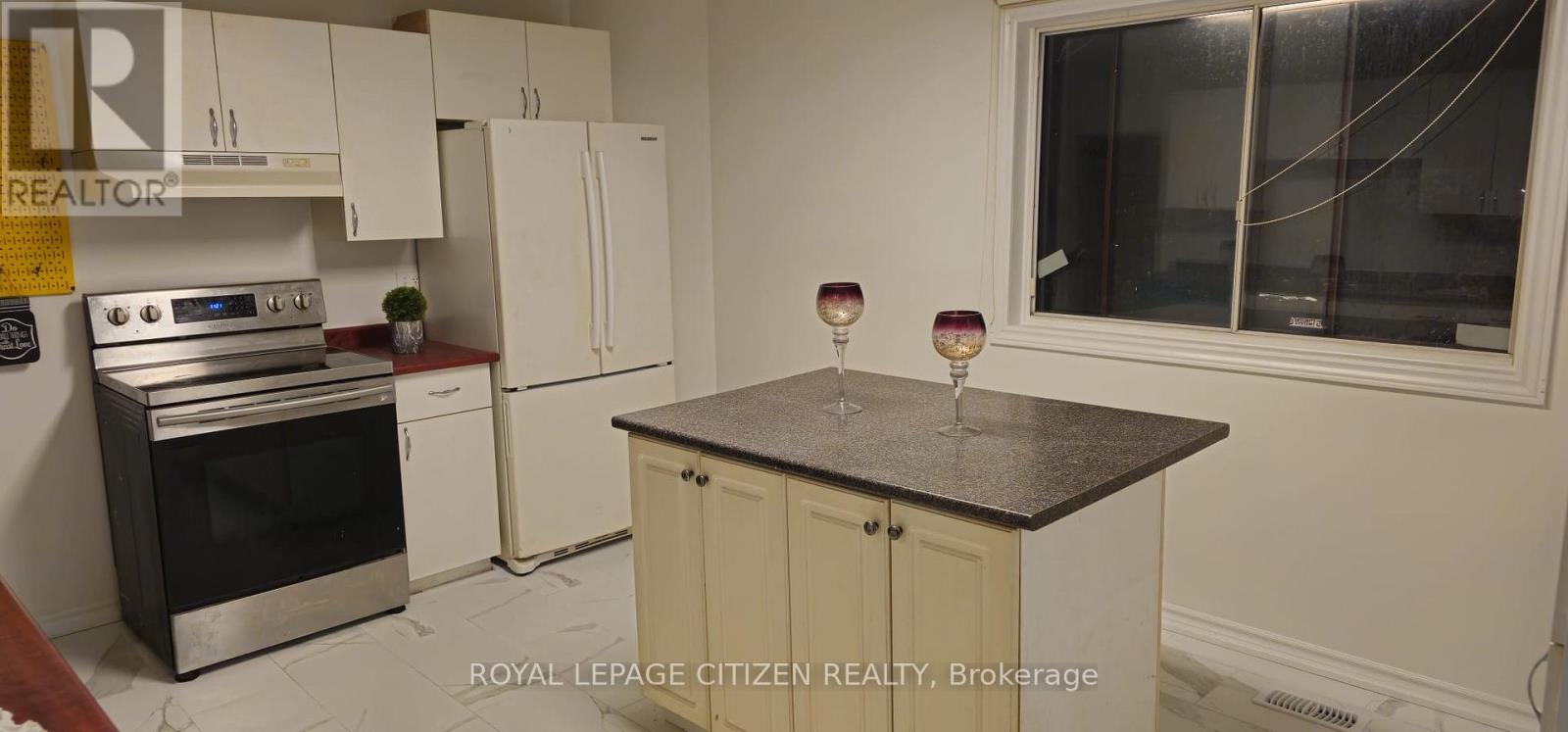 90 Mill Street W, Greater Napanee, Ontario K7R 1X9 - Photo 7 - X12582446