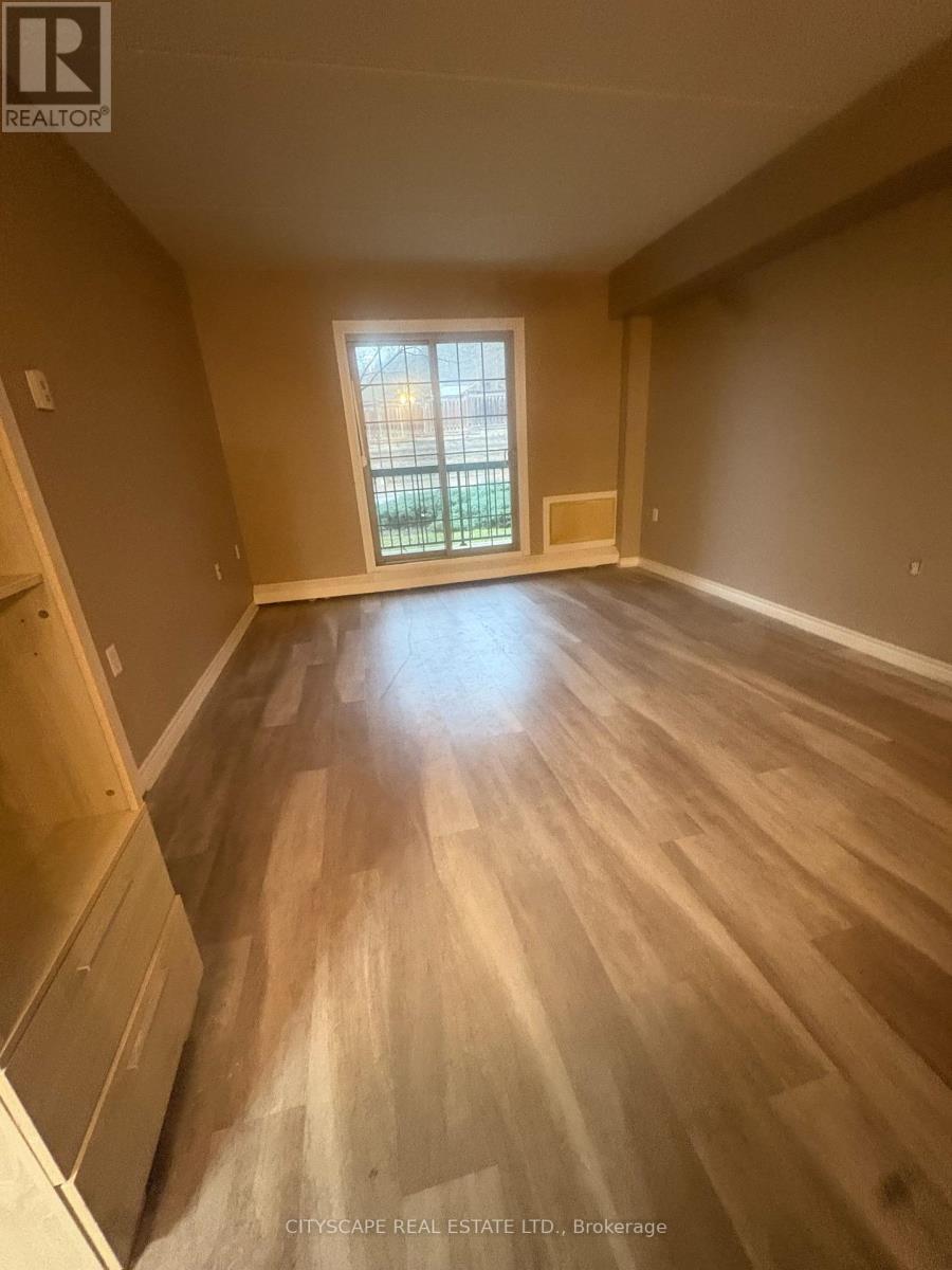 106 - 24 Harris Avenue, Brantford, Ontario  N3R 2E9 - Photo 5 - X12582468