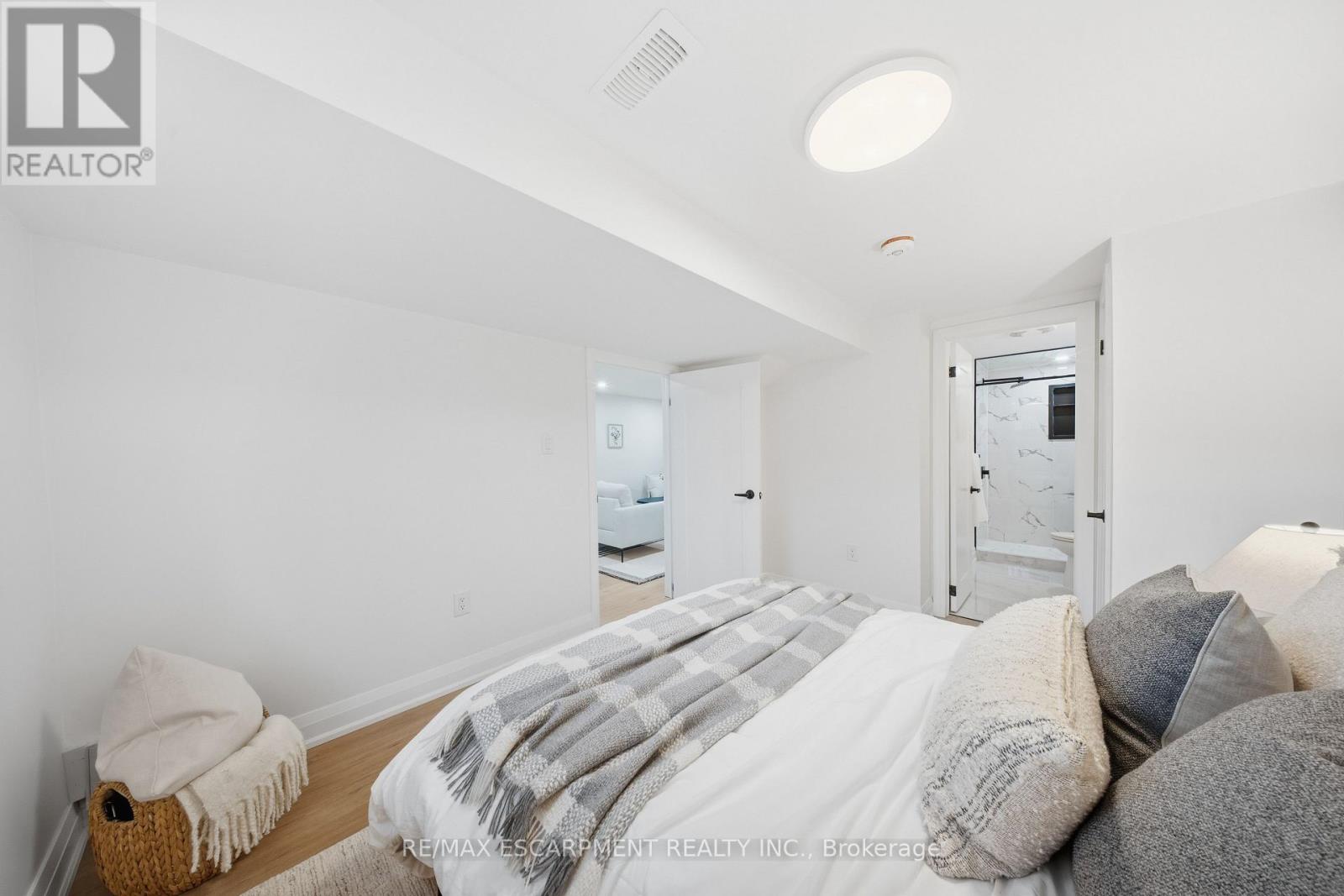 11 Garside Avenue S, Hamilton, Ontario  L8G 4A8 - Photo 29 - X12582470