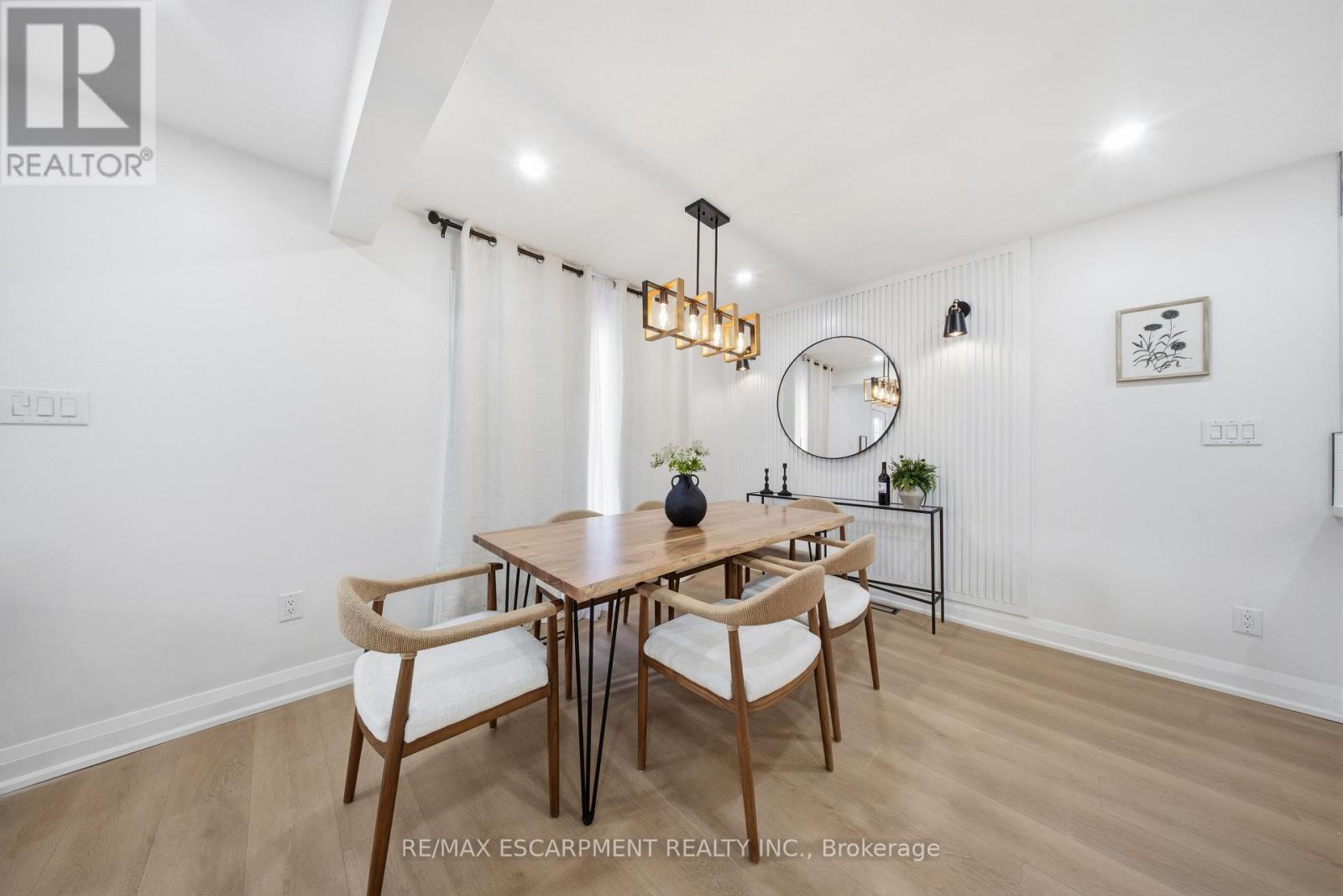 11 Garside Avenue S, Hamilton, Ontario  L8G 4A8 - Photo 7 - X12582470