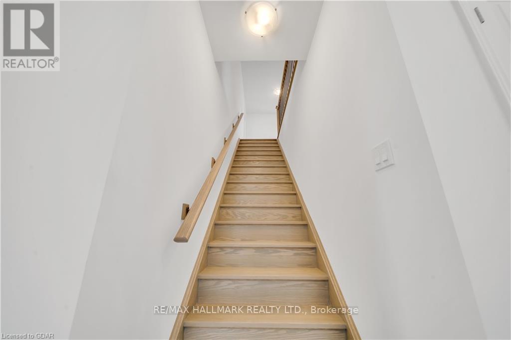 7871 Seabiscuit Drive, Niagara Falls (Ascot), Ontario  L2H 3T9 - Photo 19 - X12582504