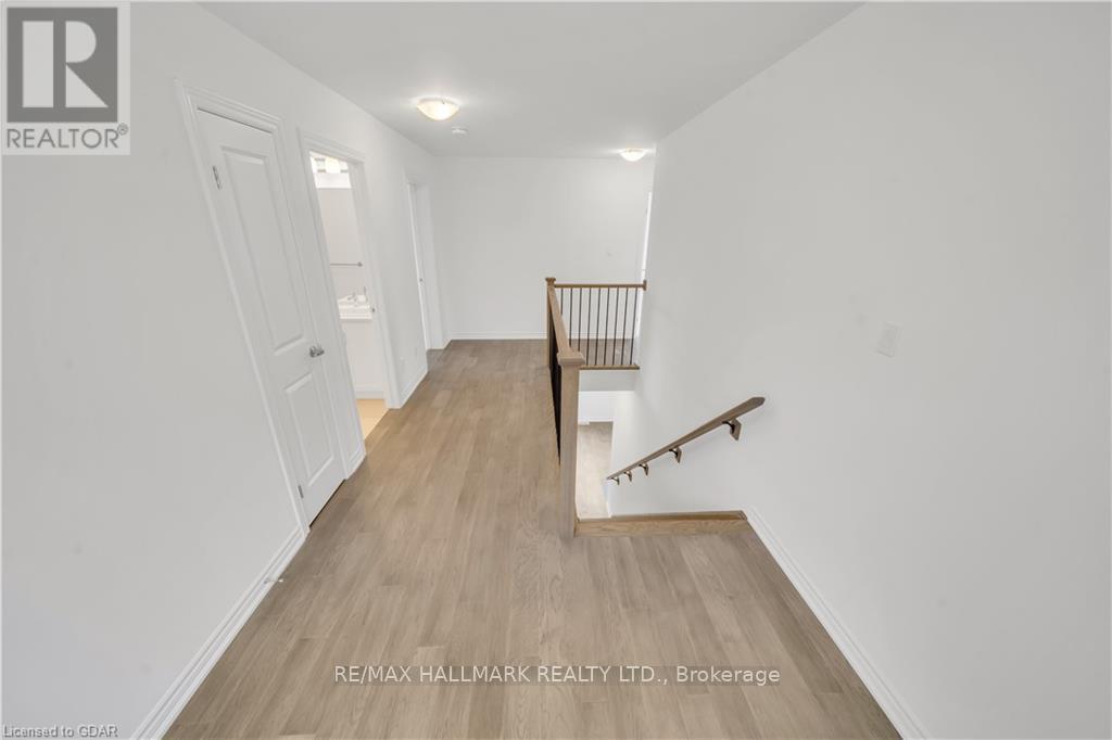 7871 Seabiscuit Drive, Niagara Falls (Ascot), Ontario  L2H 3T9 - Photo 20 - X12582504