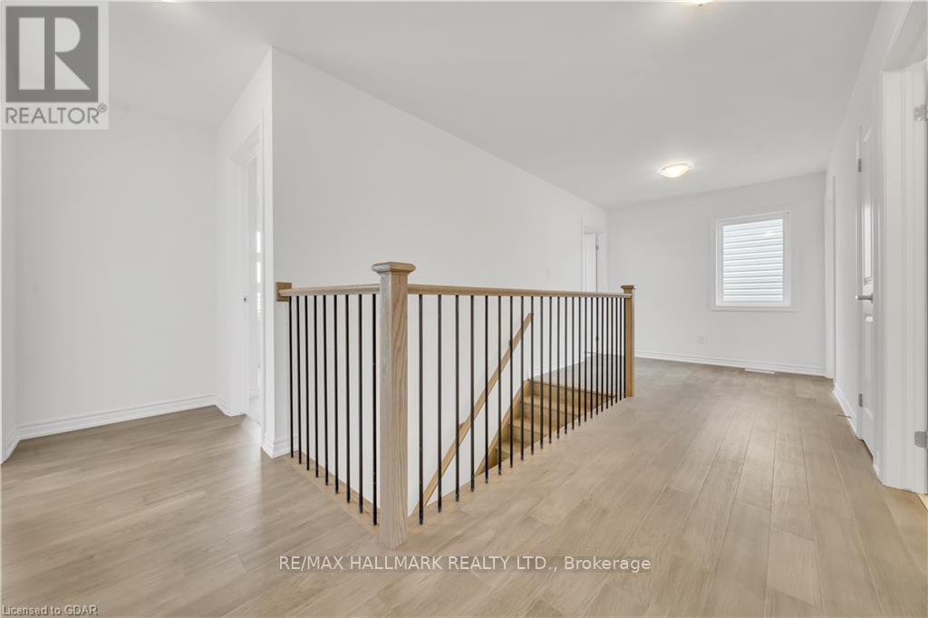 7871 Seabiscuit Drive, Niagara Falls (Ascot), Ontario  L2H 3T9 - Photo 21 - X12582504