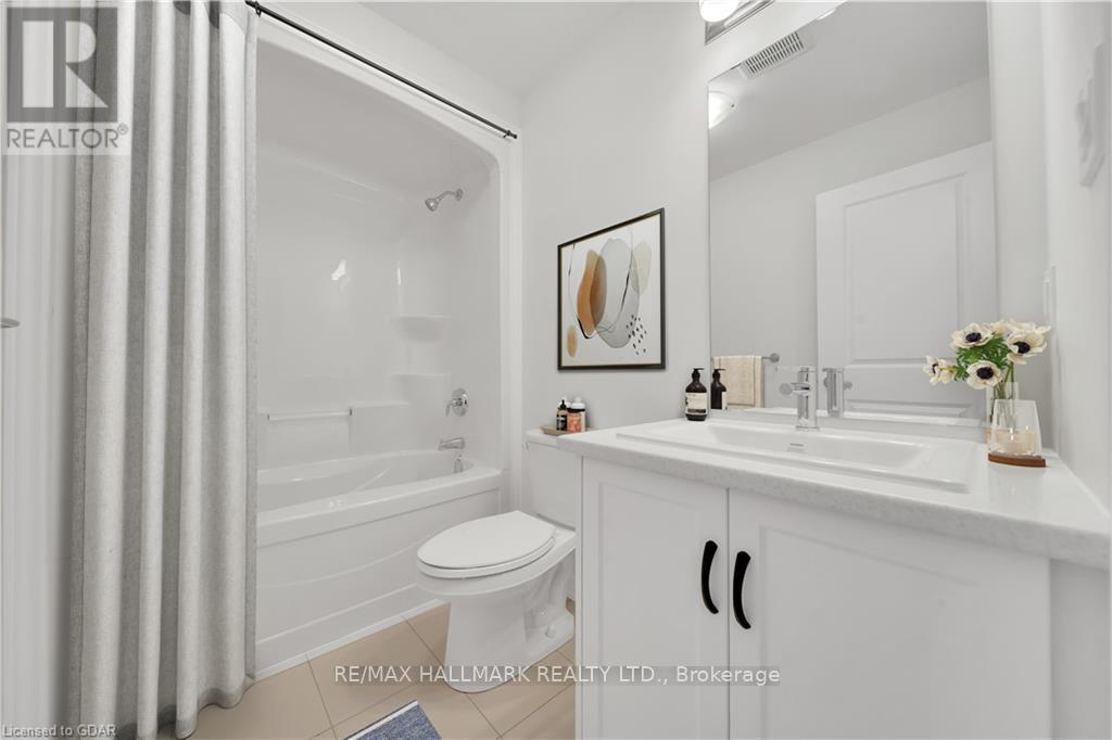 7871 Seabiscuit Drive, Niagara Falls (Ascot), Ontario  L2H 3T9 - Photo 28 - X12582504