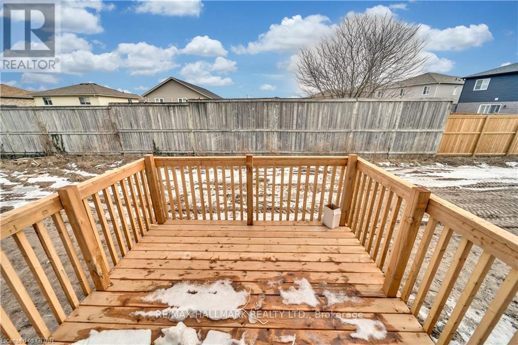 7871 Seabiscuit Drive, Niagara Falls (Ascot), Ontario  L2H 3T9 - Photo 32 - X12582504