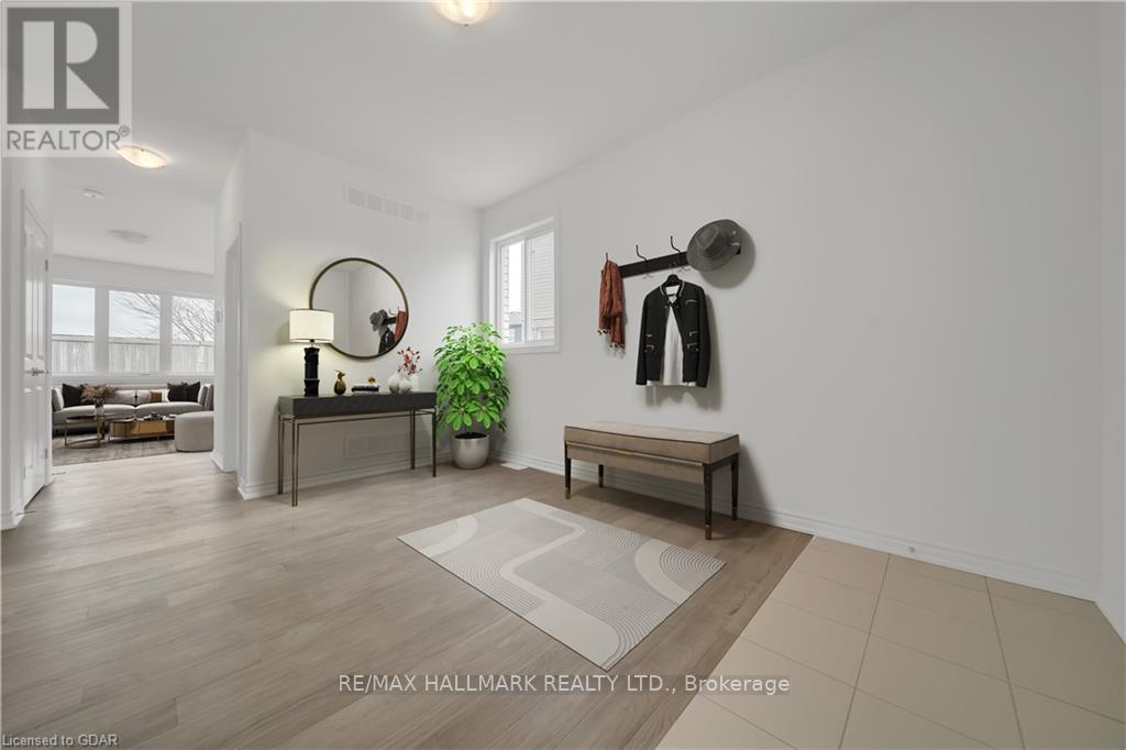 7871 Seabiscuit Drive, Niagara Falls (Ascot), Ontario  L2H 3T9 - Photo 6 - X12582504