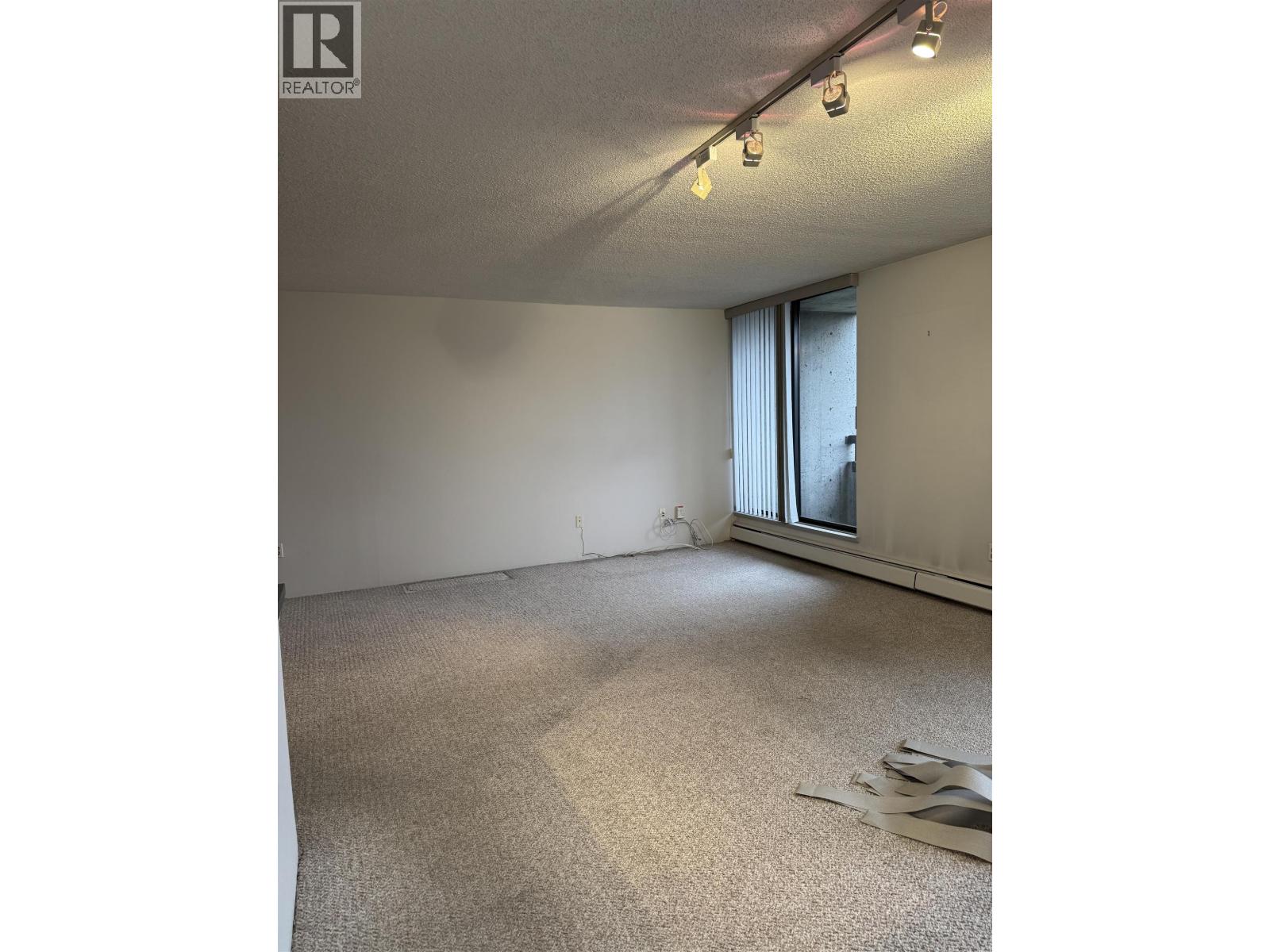 1401 3755 Bartlett Court, Burnaby, British Columbia  V3J 7G7 - Photo 6 - R3070573