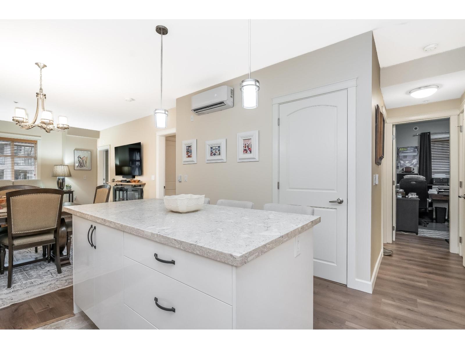 404 8561 203a St Street, Langley, British Columbia  V2Y 3L7 - Photo 11 - R3069318